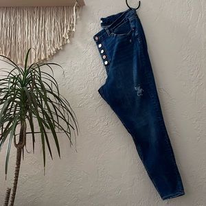 Limitless distressed skinny jean